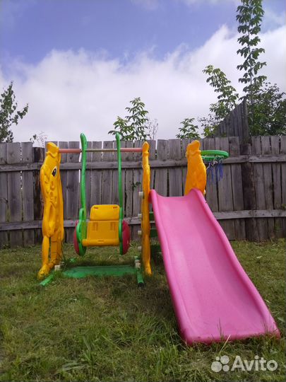 Детская горка с качелями