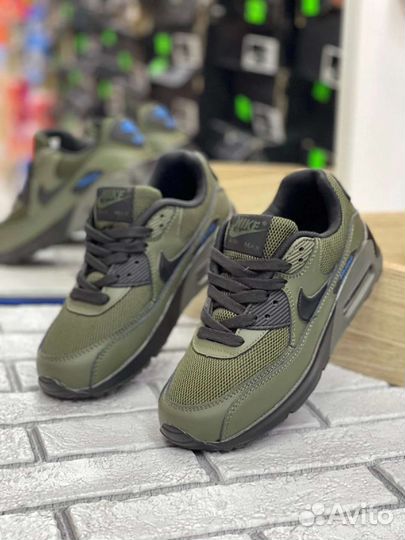 Кроссовки женские 1903