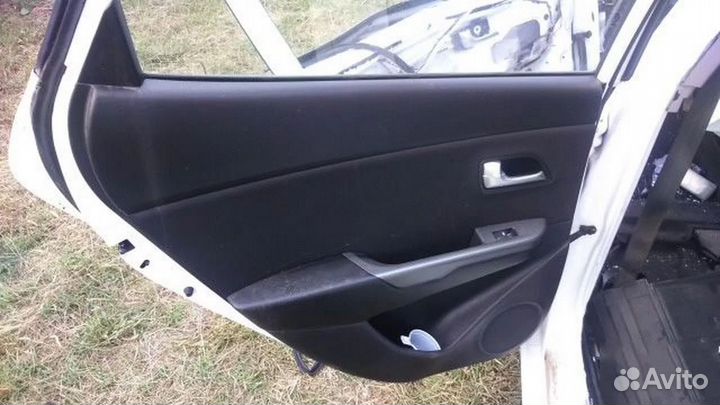 Обшивка двери задней левой Kia Rio 2011 - 2017 хэт