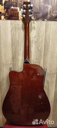 Электроакустическая гитара Martinez