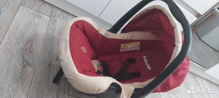 Продам автолюльку babyton
