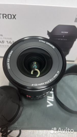 Объектив Viltrox 16 мм F1.8 для Sony E