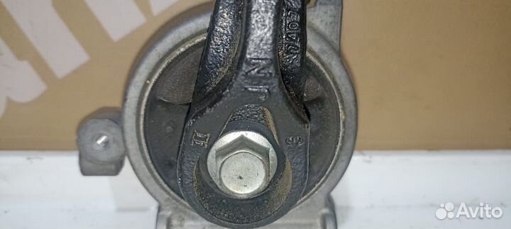 Подушка двигателя задняя правая Nissan Teana J32