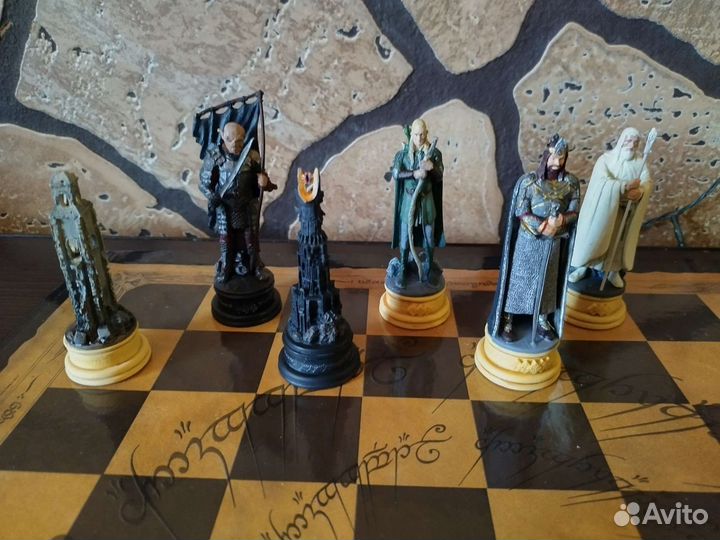 Новые шахматные статуэтки 