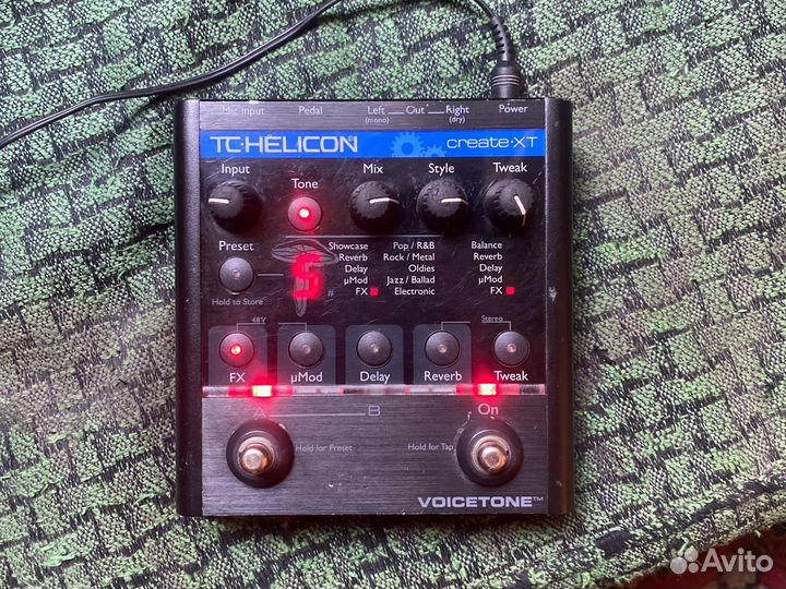 Гитарная педаль tc-helicon create-xt