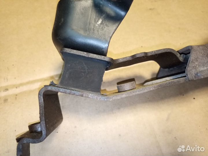 Подушка АКПП Grand Cherokee WK 4.7 5.7 2005-2010