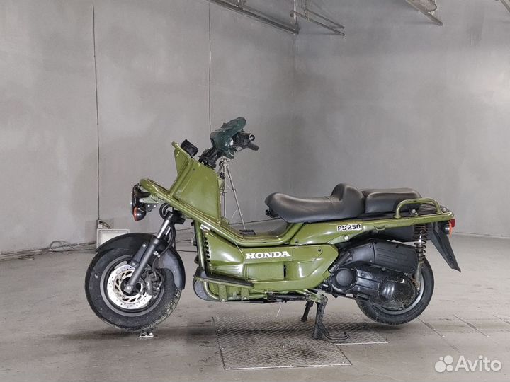 Honda PS 250