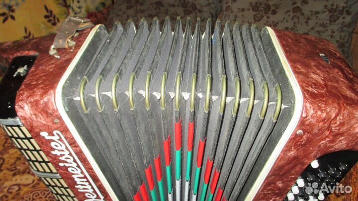 Баян пятирядний