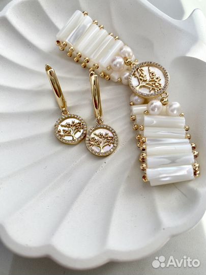 Колье из натурального перламутра