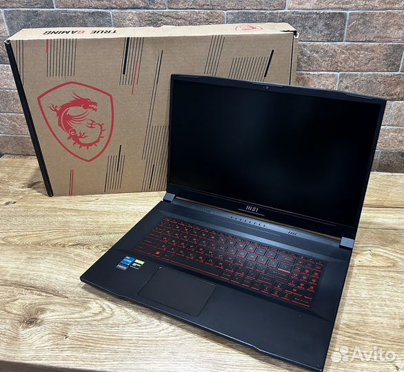 MSI игровой ноутбук 17.3 gtx1650