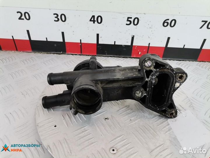 Корпус термостата Volkswagen Fox 2 2007 03C121111B