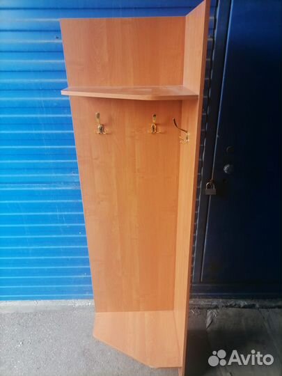 Вешалка для одежды напольная