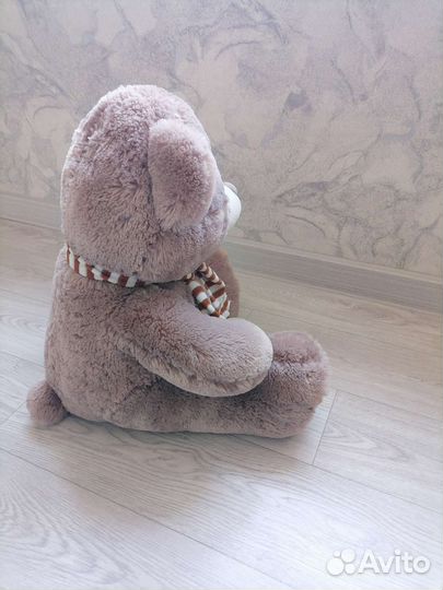 Плюшевый медведь