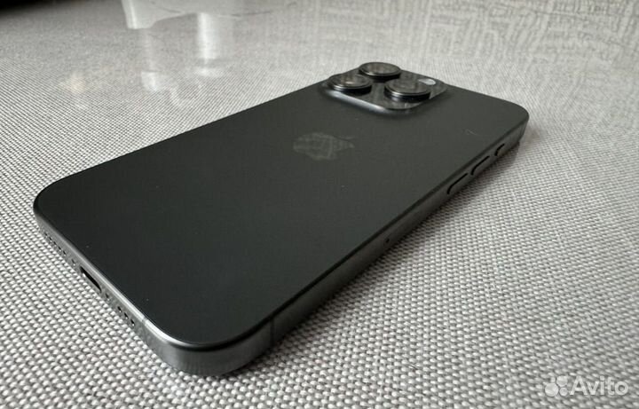 iPhone 15 Pro, 128 ГБ