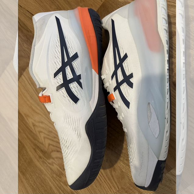 Кроссовки для тенниса asics