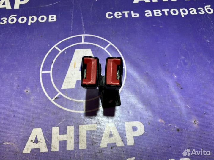 Ответная часть ремня задняя левая Volkswagen