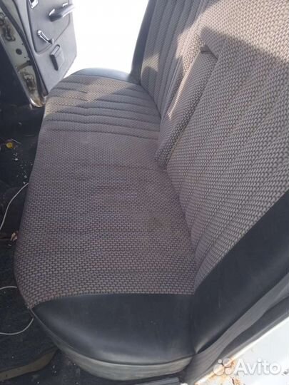 Задний диван, сидения Mercedes w123 мерседес 123