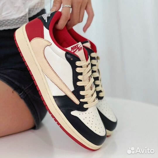 Nike Air Jordan 1 Low Travis Scott