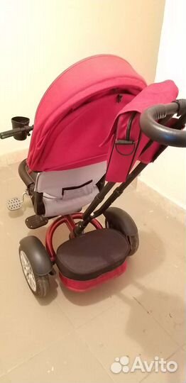 Велосипед с родительской ручкой Bentley