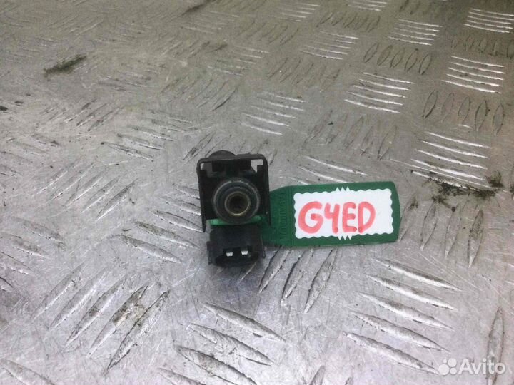 Форсунка Hyundai Getz 9260930006 G4ed