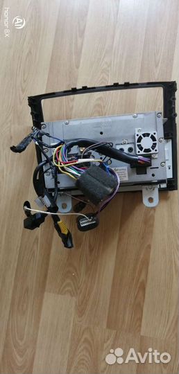 Головное устройство на Паджеро 4