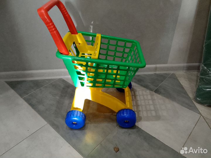 Коляска,тележка,люлька,туалетный столик