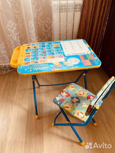 Детский столик и стульчик