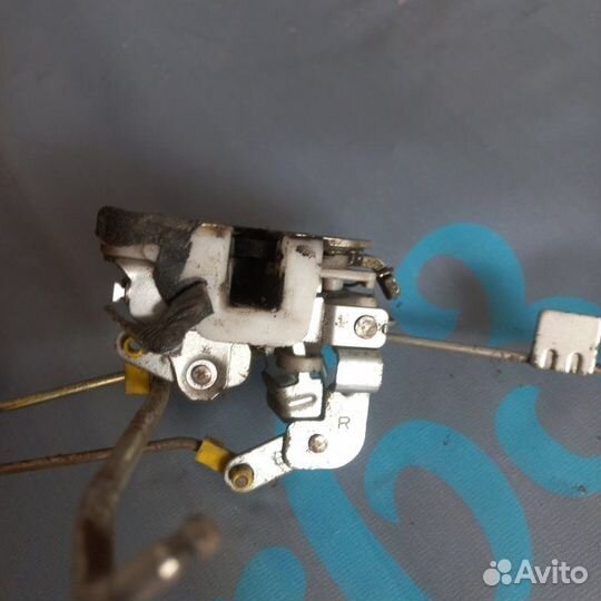 Замок двери правый Hyundai Hd78 D4DD 2010