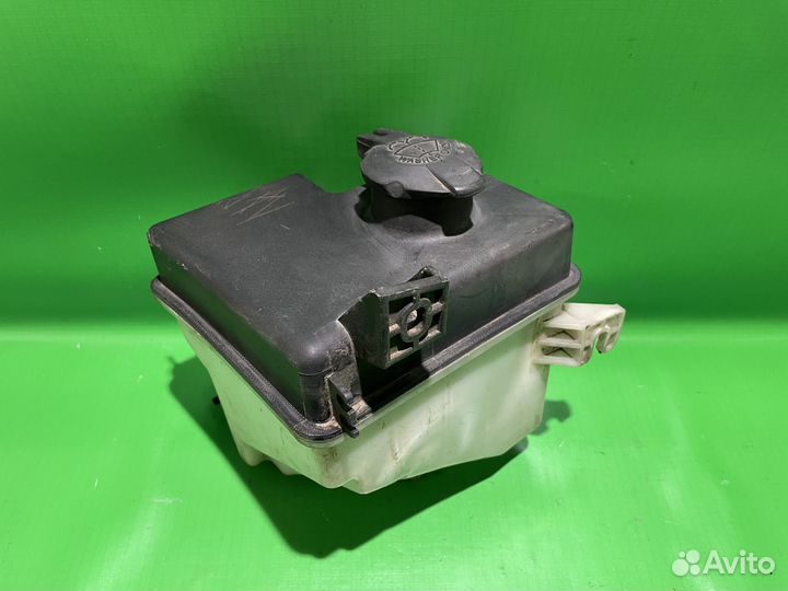 Бачок стеклоомывателя Hyundai Getz 2002-2005