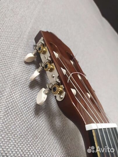 Гитара Yamaha c40