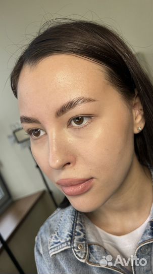 Модель на макияж