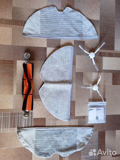 Робот-пылесос Xiaomi Mi Robot Vacuum Mop белый