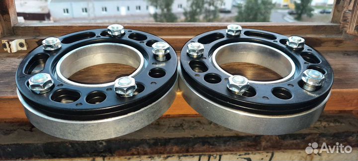 Проставки под колеса нива