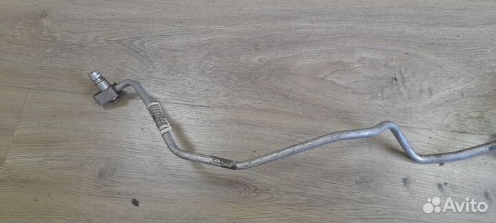 Трубка кондиционера Chrysler Voyager/Caravan 4