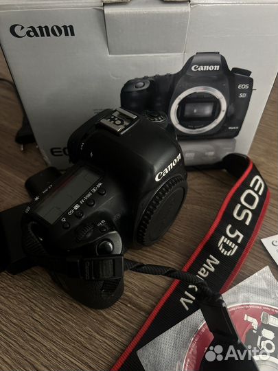 Canon eos 5D mark iv body