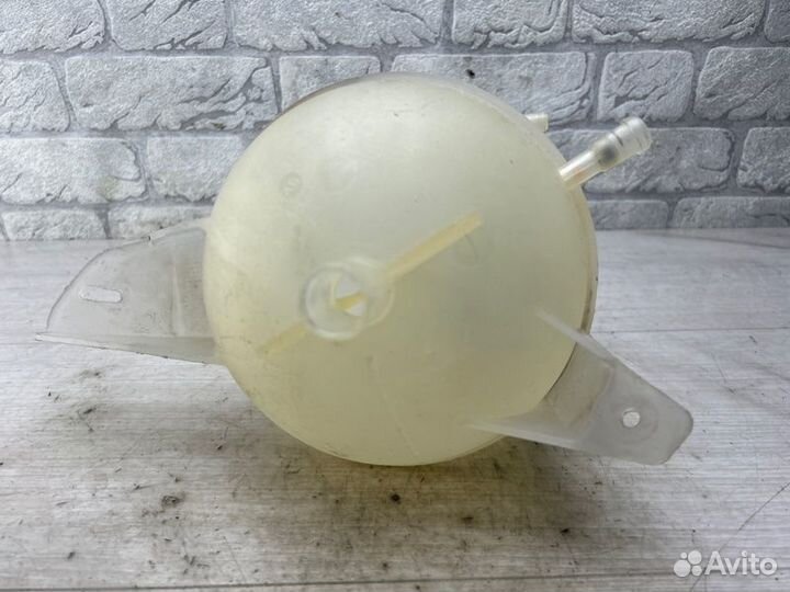 Бачок расширительный Ford Transit 8 2.2 tdci