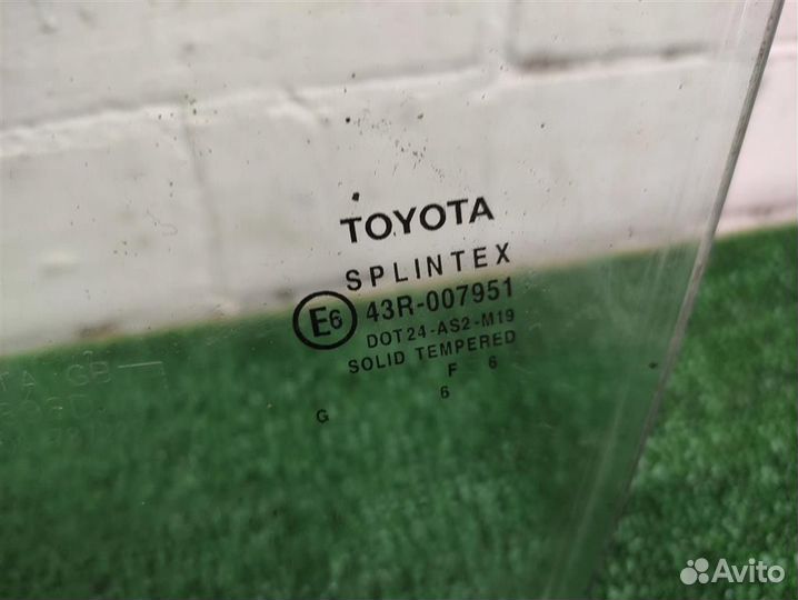 Стекло переднее левое Toyota Corolla E120 2006