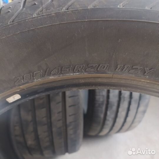 Yokohama Advan Sport V105T 285/45 R20