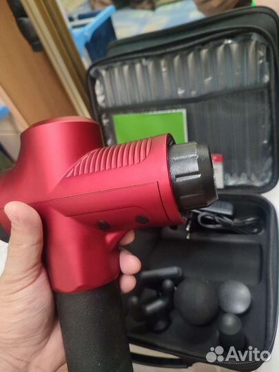 Массажный перкуссионный пистолет