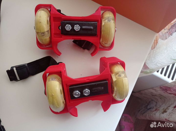 Ролики на обувь безразмерные