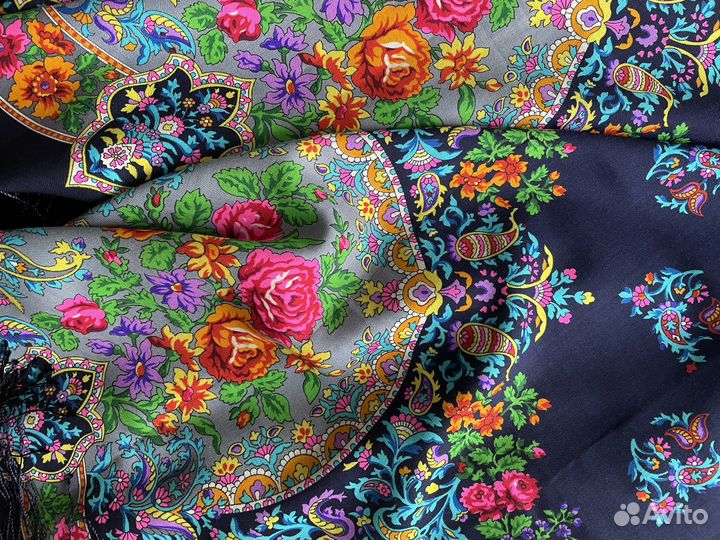 Павловопосадский платок Медальоны-15