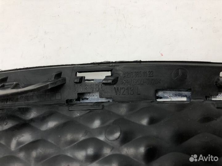 Решетка в бампер левая Mercedes-Benz E-Class 5 (W2