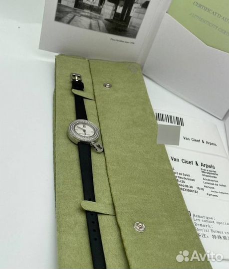 Женские часы Van Cleef