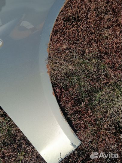 Крыло переднее правое Митсубиси Лансер 10