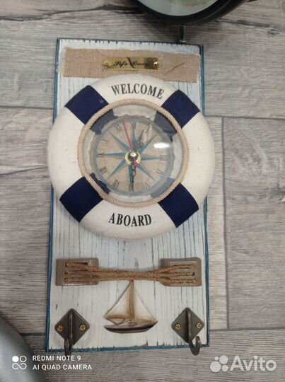 Настенные часы новые