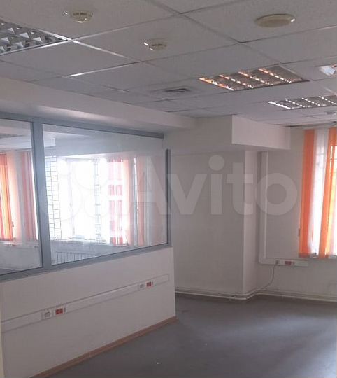 Помещение свободного назначения, 2461.4 м²