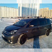 Toyota Isis 1.8 CVT, 2010, 280 000 км, с пробегом, цена 1 150 000 руб.