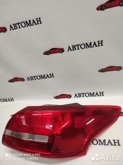 Фонарь правый задний Ford Focus 3 седан 2018