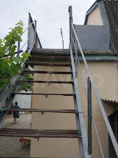 Дом 20 м² на участке 5 сот.