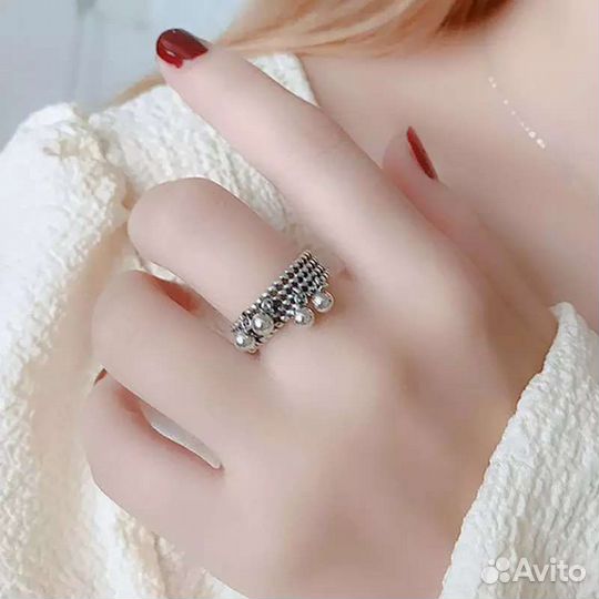 Серебряное кольцо